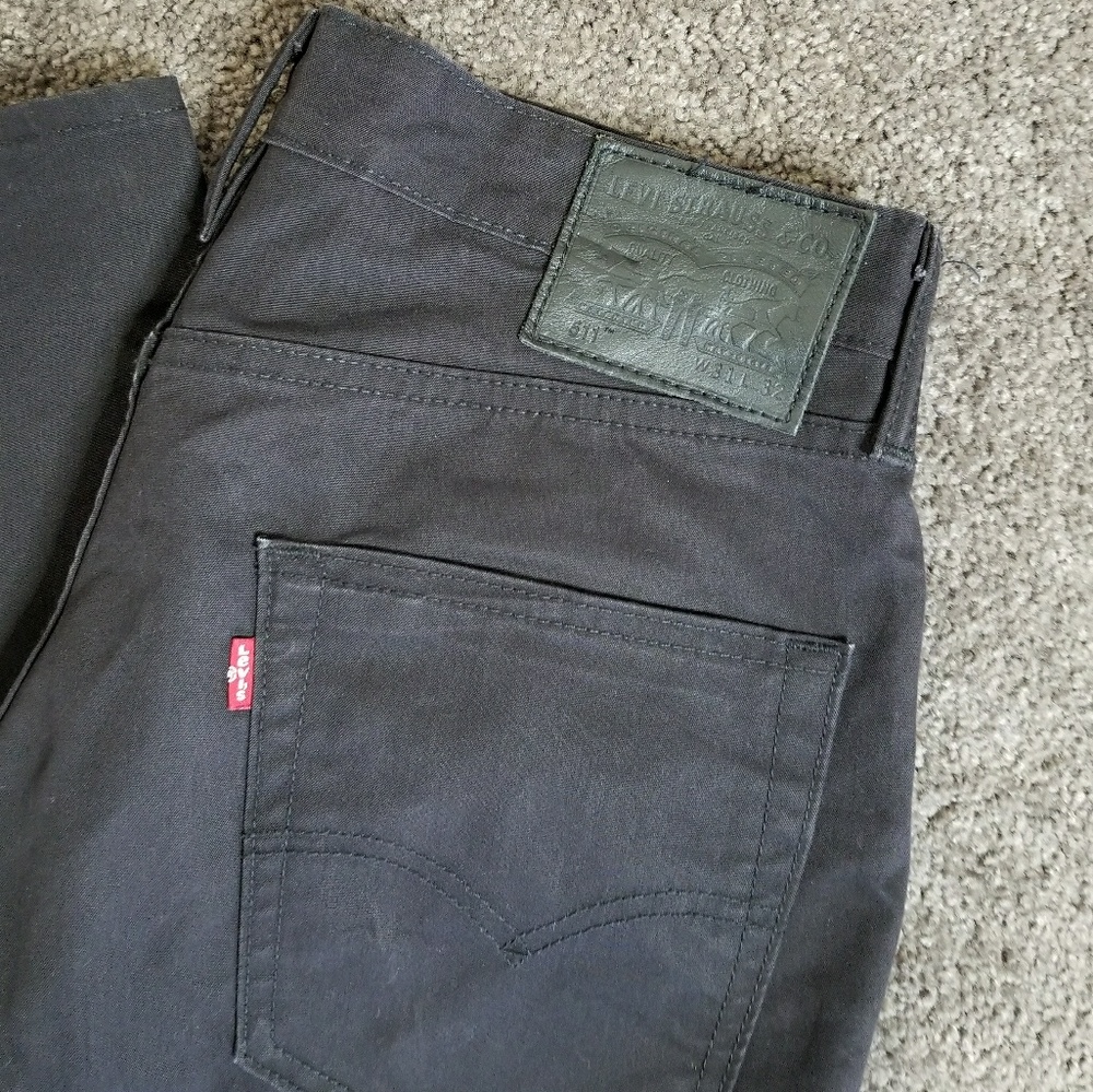 Levis Khaki Pants 511..31x32